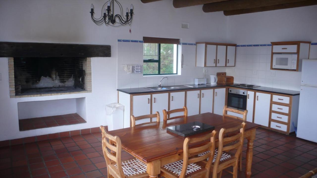 Arniston Seaside Cottages エクステリア 写真
